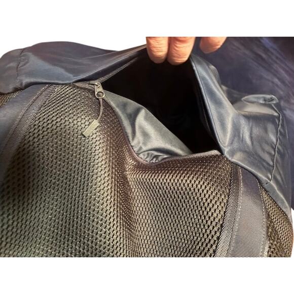 Lululemon Hot Mesh Tote bag Navy Blue Gym Beach Commuter Travel  large handbag - Picture 4 of 14